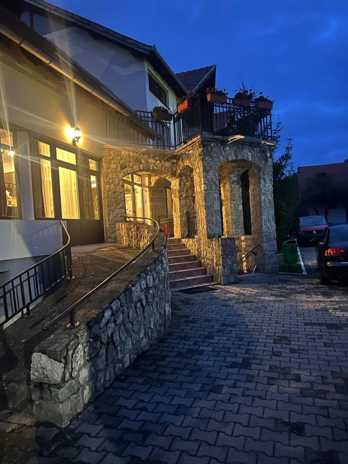 Pensiunea Casa Saxonia Rasnov Exterior foto